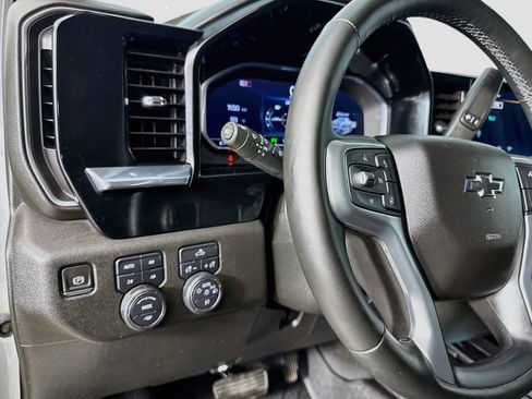 Used 2024 Chevrolet Silverado 1500 RST AWD/4WD image 12
