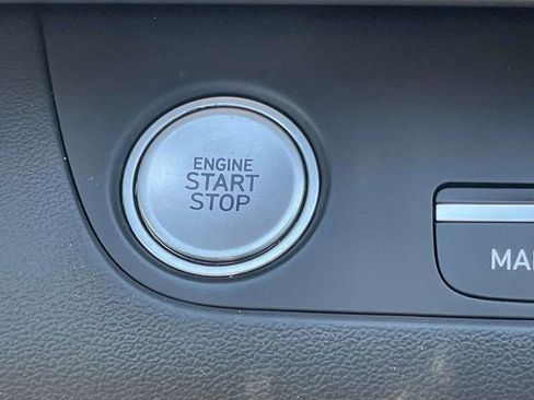 Certified 2025 Hyundai Elantra SEL FWD image 25