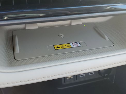 Used 2023 Toyota Highlander Limited image 31