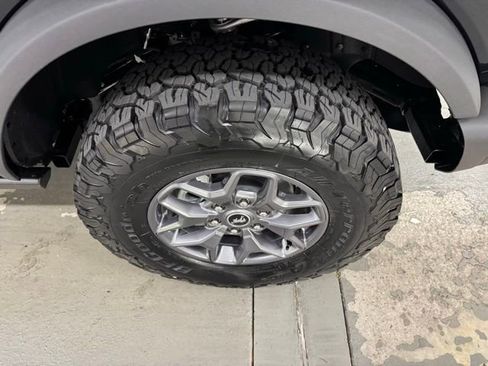 New 2025 Ford Bronco Badlands image 5