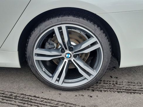 Used 2019 BMW 750i w/ Executive Package RWD image 11