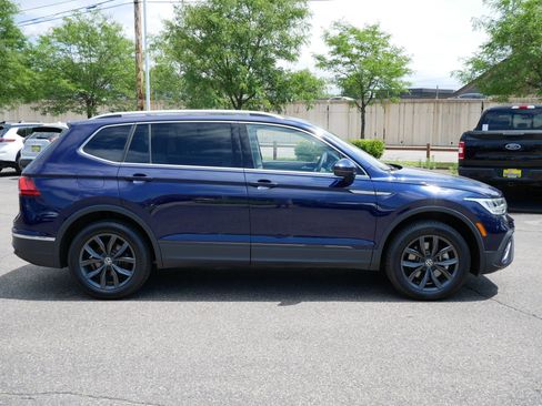 Used 2023 Volkswagen Tiguan SE AWD/4WD image 8