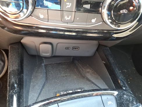 Certified 2024 Chevrolet Trax ACTIV w/ Sunroof Package image 17