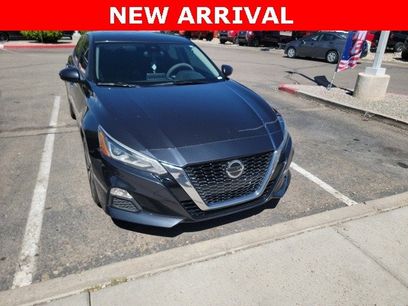 Certified 2021 Nissan Altima 2.5 SV w/ SV Premium Package