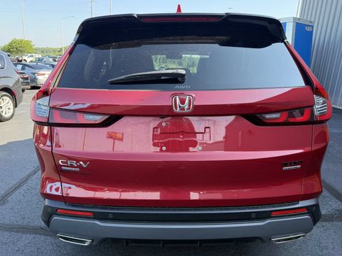 Used 2024 Honda CR-V Sport Touring image 3