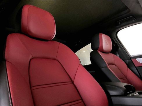New 2026 Porsche Cayenne Coupe AWD/4WD image 23
