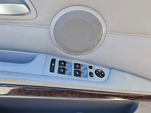 Used 2006 BMW 330i Sedan RWD image 12