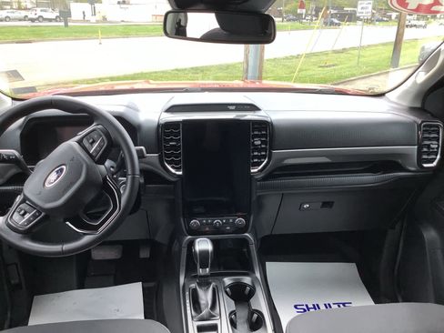 Used 2024 Ford Ranger XLT w/ Equipment Group 301A High AWD/4WD image 10