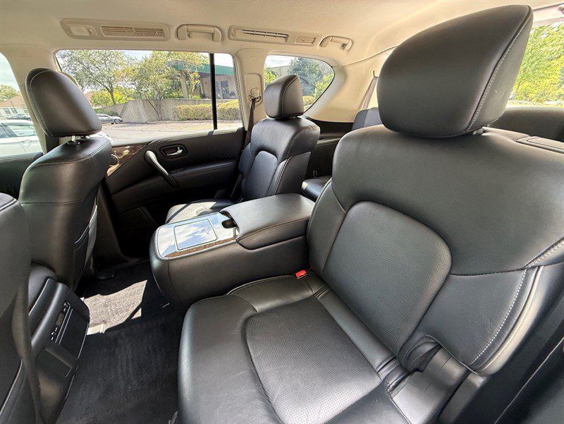 Used 2016 INFINITI QX80 4WD w/ Driver's Assistance Package image 26