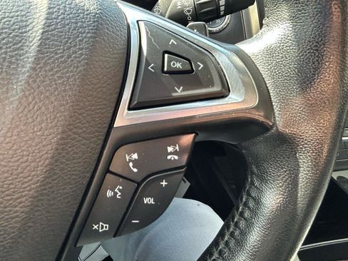 Used 2017 Ford Fusion SE w/ Equipment Group 202A AWD/4WD image 20