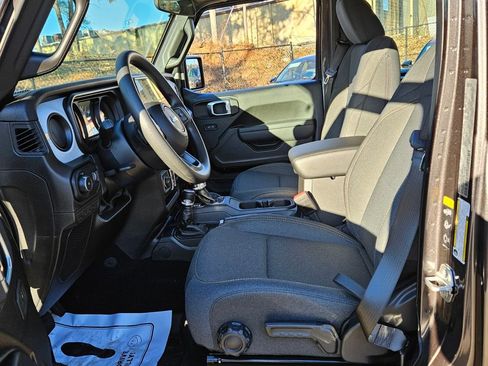 New 2026 Jeep Wrangler Unlimited Sport AWD/4WD image 5