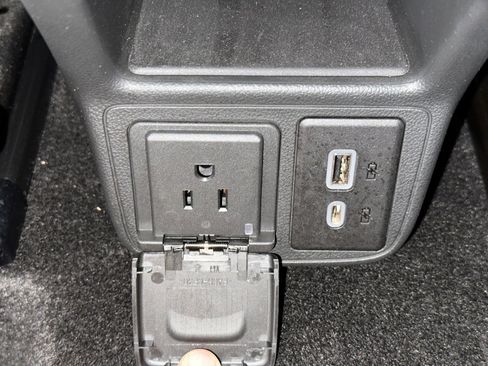 Certified 2023 Chevrolet TrailBlazer ACTIV w/ Sun and Liftgate Package image 24