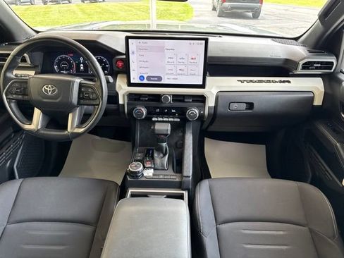 Used 2024 Toyota Tacoma TRD Off-Road AWD/4WD image 29
