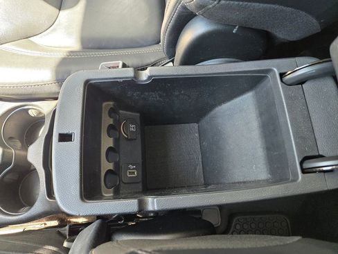 Used 2018 Jeep Cherokee Limited w/ High Altitude Package AWD/4WD image 32