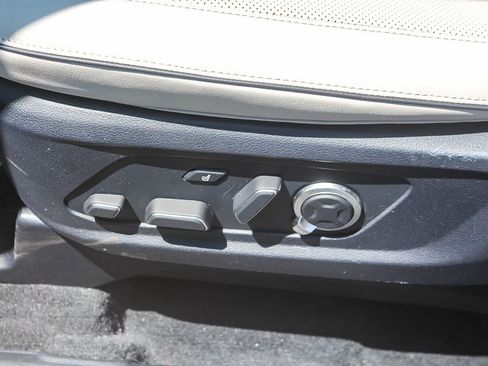 Certified 2023 Hyundai Palisade Calligraphy FWD image 27