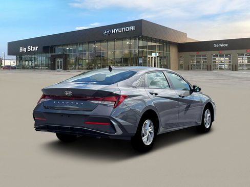 New 2026 Hyundai Elantra SE FWD image 7