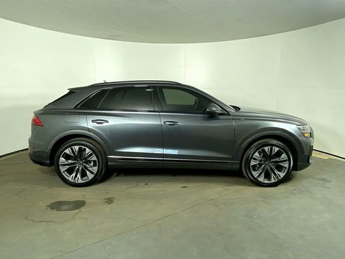 Used 2025 Audi Q8 Premium Plus w/ Premium Plus Package image 38