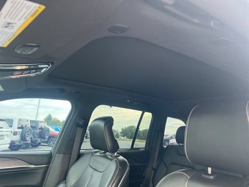 Certified 2023 Jeep Grand Cherokee Overland w/ Luxury Tech Group IV AWD/4WD image 11