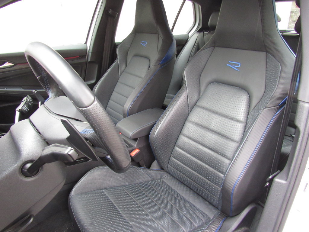 Used 2024 Volkswagen Golf R AWD/4WD image 11