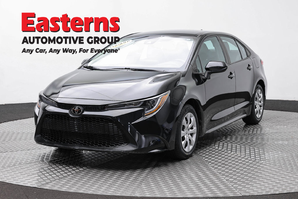Used 2021 Toyota Corolla LE w/ Carpet Mat Package (TMS) FWD image 1