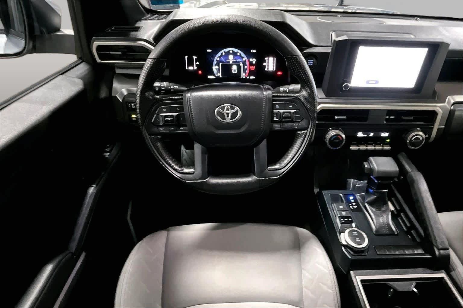 Certified 2025 Toyota Tacoma SR5 AWD/4WD image 6