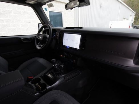 New 2025 Ford Bronco 4-Door image 31