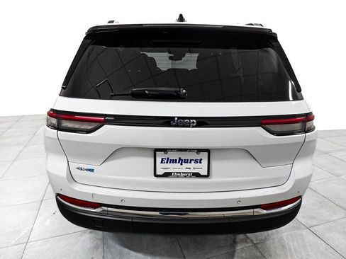 Used 2023 Jeep Grand Cherokee 4WD 4xe image 6