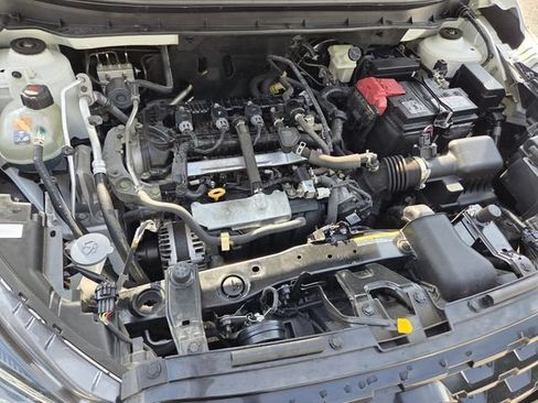 Used 2023 Nissan Kicks SR w/ SR Premium Package FWD image 20