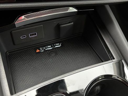 New 2025 Buick Envision Sport Touring image 8