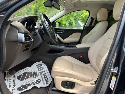 Used 2018 Jaguar F-PACE Prestige AWD/4WD image 12