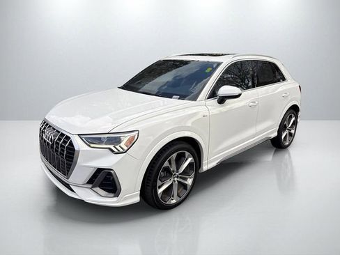 Used 2021 Audi Q3 2.0T Premium Plus w/ Premium Plus Package image 3