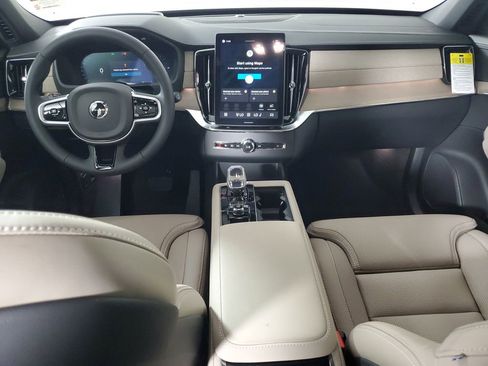 New 2026 Volvo XC90 T8 Ultra w/ Protection Package Premier AWD/4WD image 16