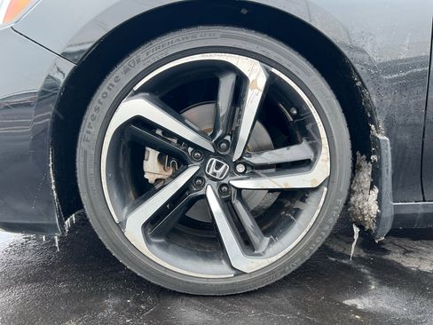 Used 2018 Honda Accord Sport image 16