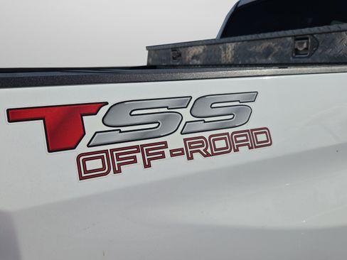Used 2021 Toyota Tundra SR5 RWD image 5