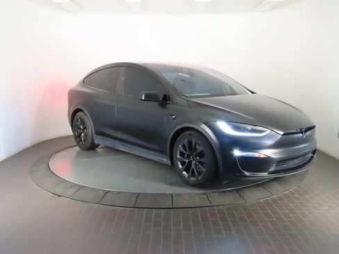 Used 2023 Tesla Model X AWD/4WD image 9