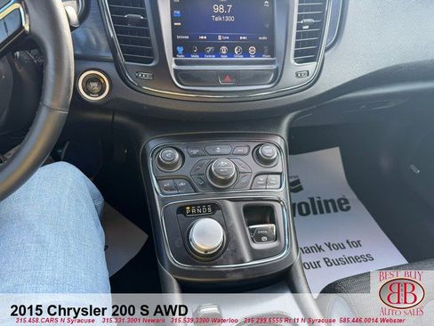Used 2015 Chrysler 200 S w/ Navigation & Sound Group I image 15