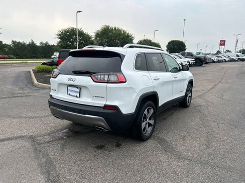 Used 2019 Jeep Cherokee Limited AWD/4WD image 3