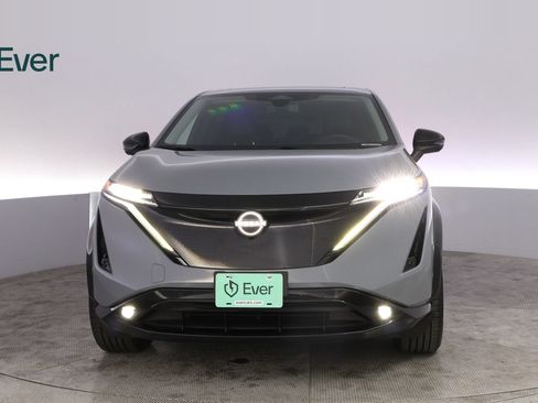 Used 2024 Nissan Ariya AWD image 12