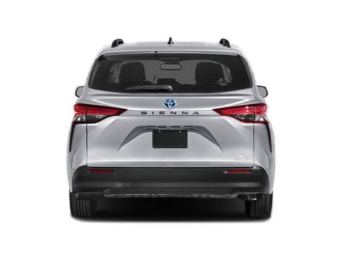 Used 2021 Toyota Sienna XLE w/ XLE Plus Package FWD image 5