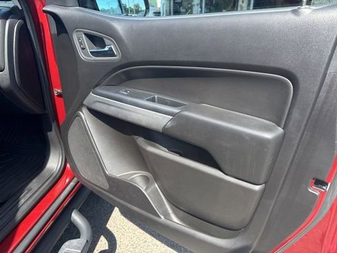 Used 2016 Chevrolet Colorado LT w/ Luxury Package, Chrome AWD/4WD image 8