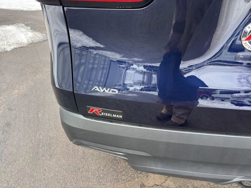 Used 2022 Toyota Sienna XLE Woodland Edition AWD/4WD image 9