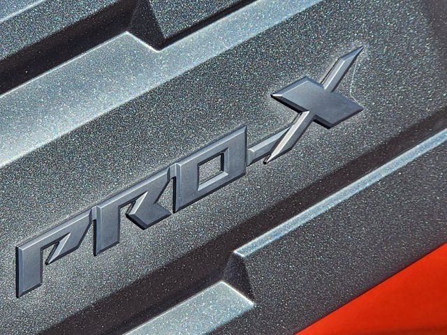 Used 2025 Nissan Frontier Pro-X RWD image 12