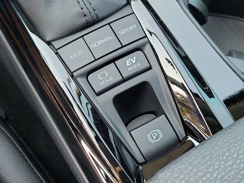 New 2026 Toyota Camry XLE AWD/4WD image 28