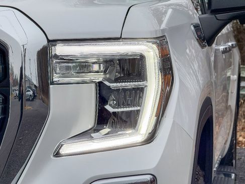Used 2021 GMC Sierra 1500 SLT w/ SLT Premium Plus Package image 15