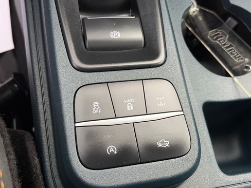 Used 2025 Ford Maverick Tremor AWD/4WD image 16