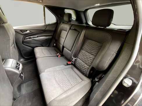 Used 2018 Chevrolet Equinox LT FWD image 21