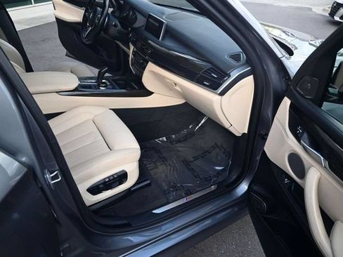 Used 2017 BMW X5 xDrive50i AWD/4WD image 31