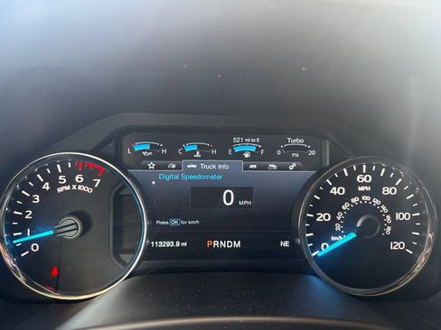 Used 2019 Ford F150 King Ranch w/ Equipment Group 601A Luxury AWD/4WD image 19