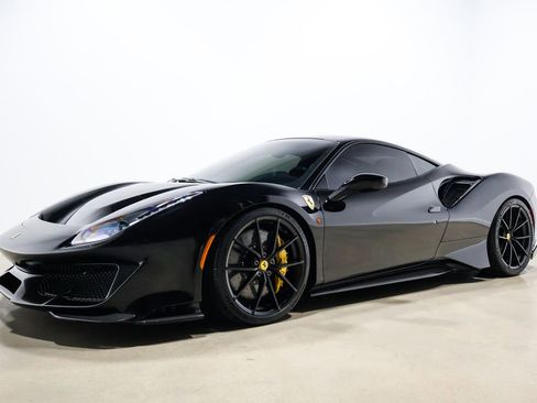 Used 2020 Ferrari 488 Pista image 15