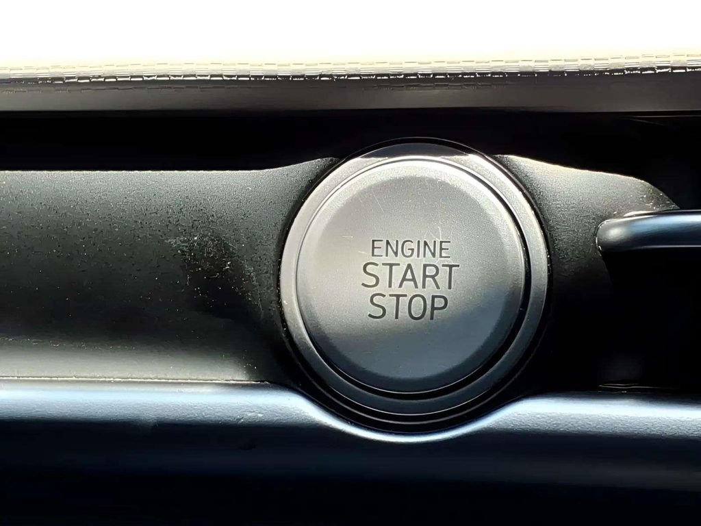 Used 2025 Hyundai Tucson SEL FWD image 16